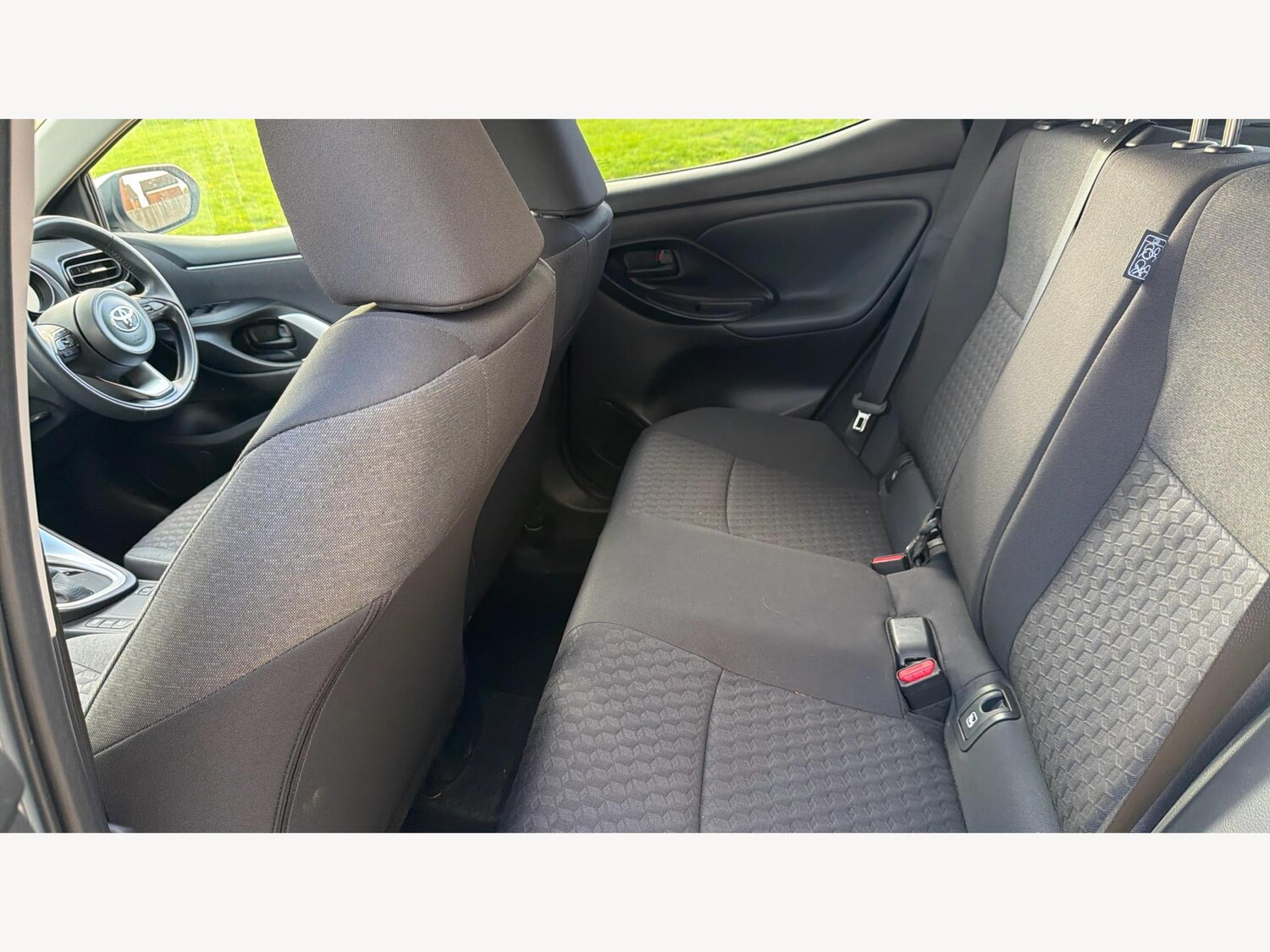 Used Toyota Yaris 2023 for sale - 76499663: Photo 15