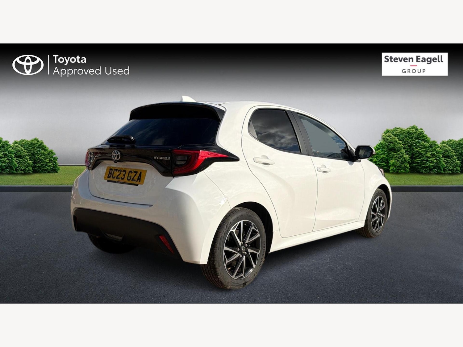 Used Toyota Yaris 2023 for sale - 76499663: Photo 2