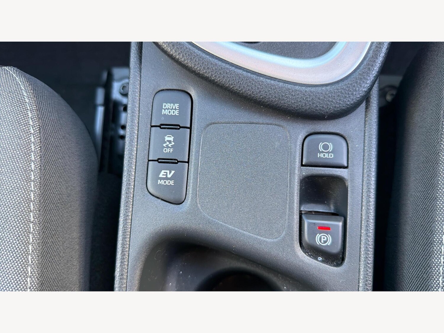 Used Toyota Yaris 2023 for sale - 76499663: Photo 25