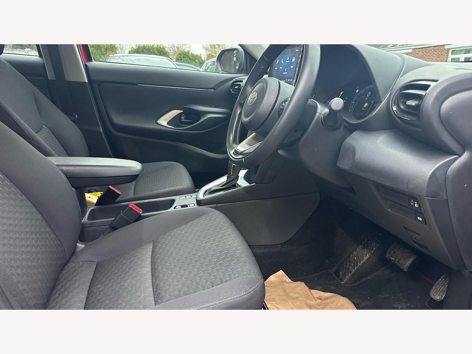 Used Toyota Yaris Cross 2025 for sale - 77411907: Photo 12