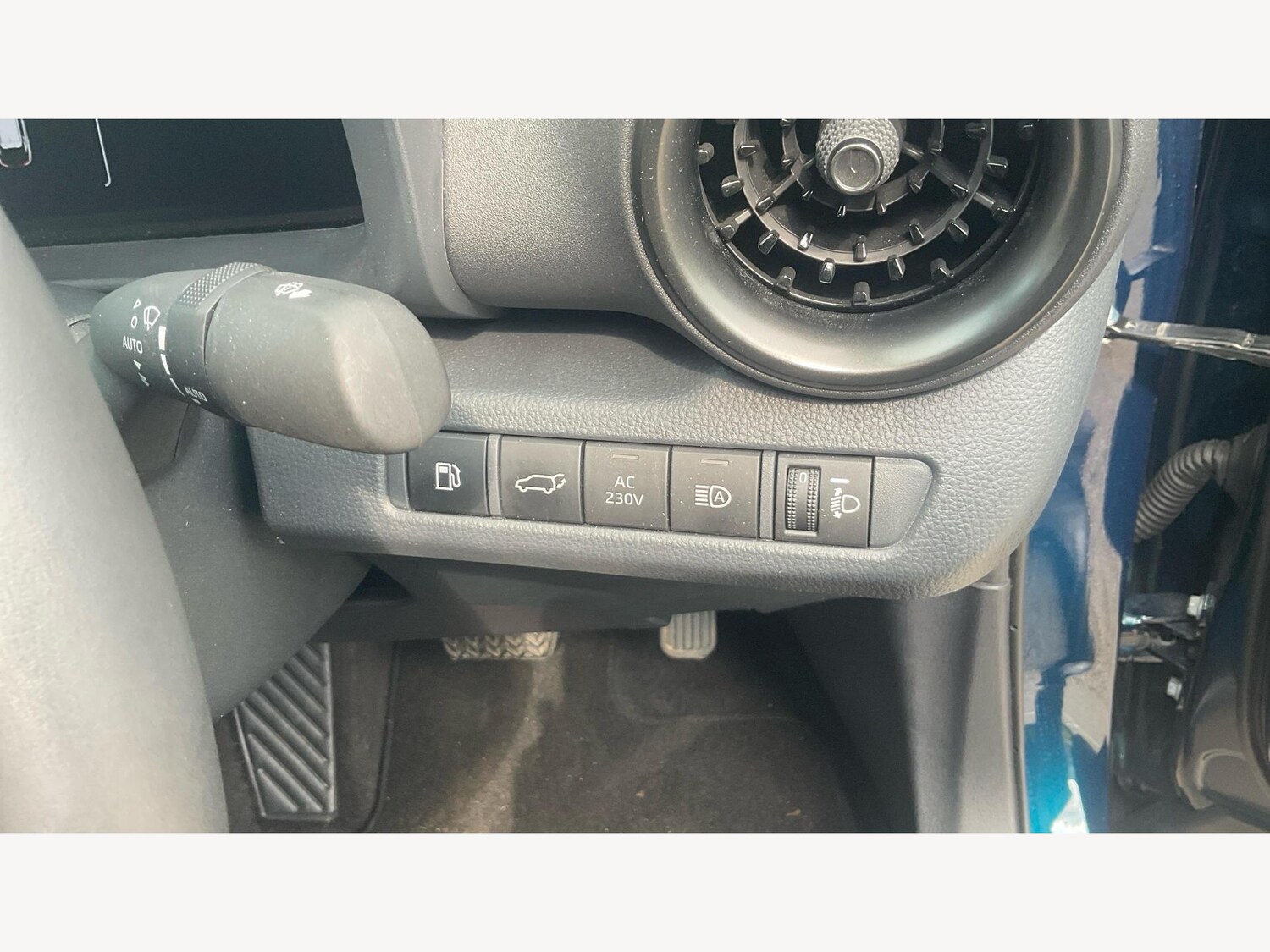 Vehicle 28