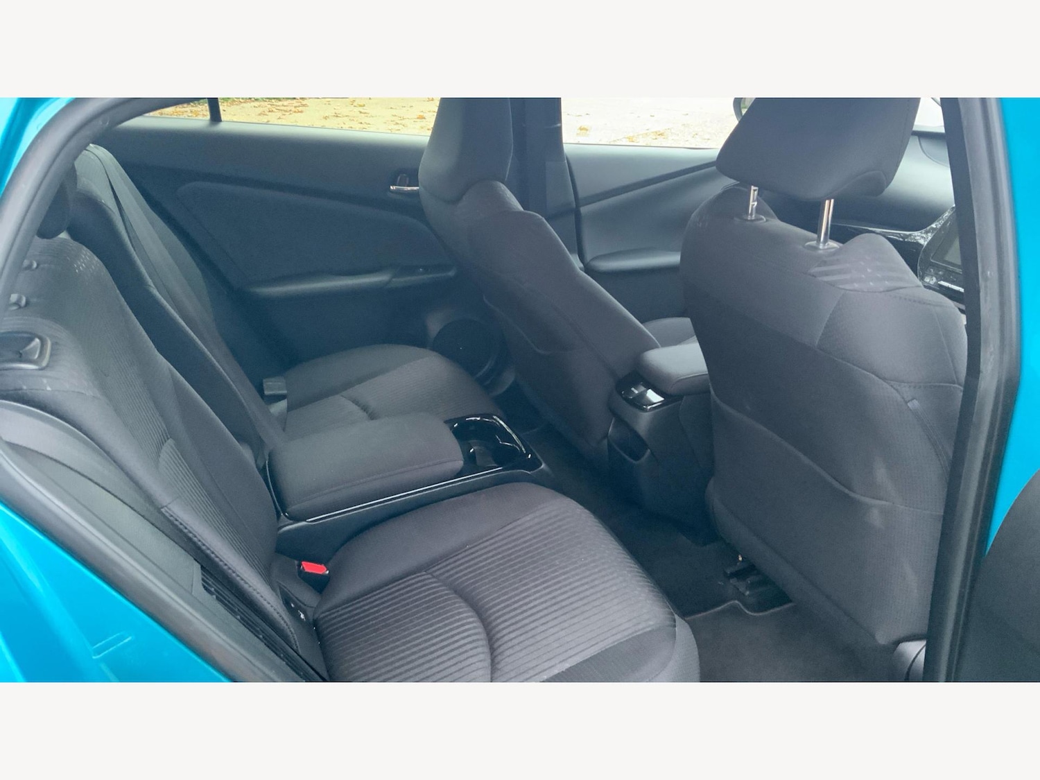 Used Toyota Prius 2017 for sale - 76472340: Photo 14