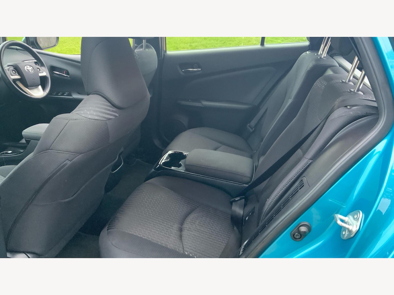 Used Toyota Prius 2017 for sale - 76472340: Photo 15