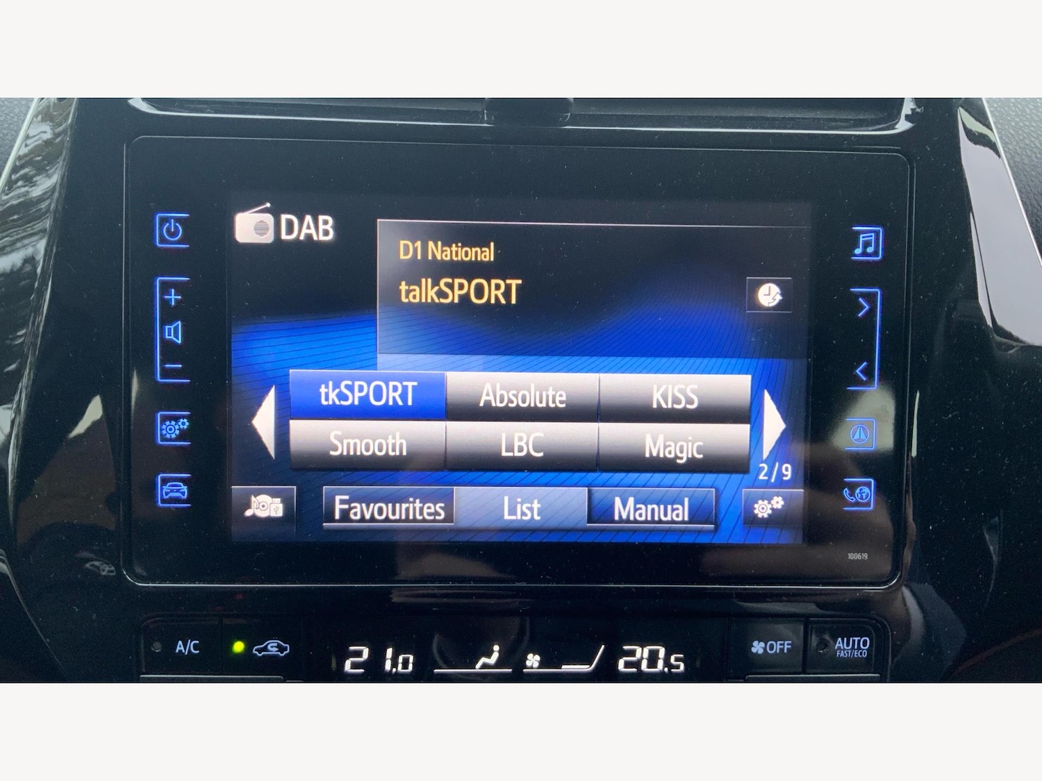 Used Toyota Prius 2017 for sale - 76472340: Photo 25