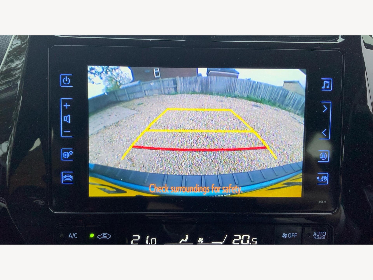 Used Toyota Prius 2017 for sale - 76472340: Photo 26