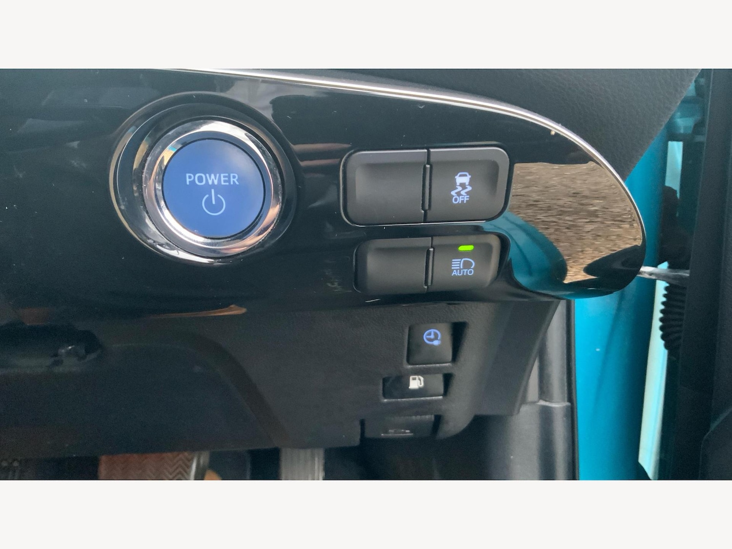 Used Toyota Prius 2017 for sale - 76472340: Photo 30