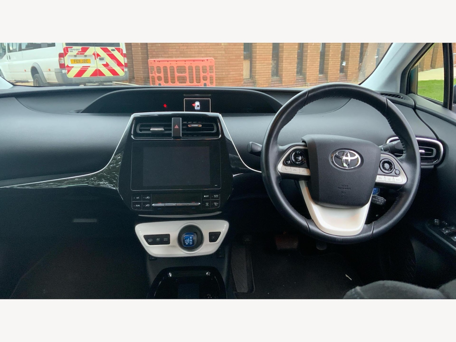 Used Toyota Prius 2017 for sale - 76472340: Photo 7