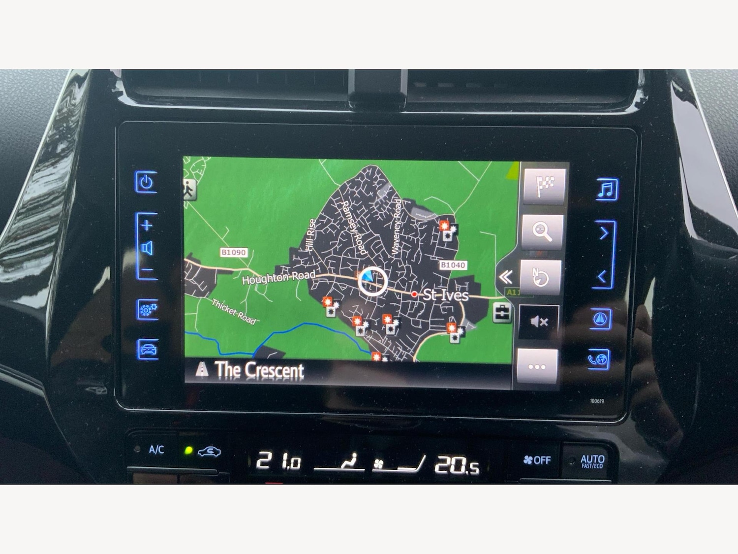 Used Toyota Prius 2017 for sale - 76472340: Photo 9