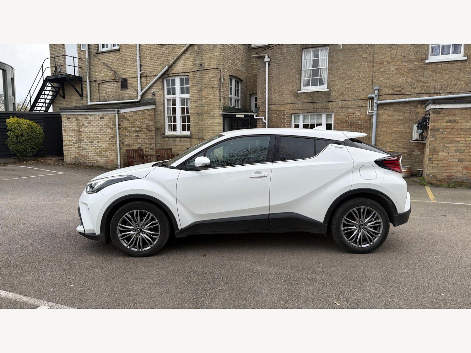 Used Toyota C-HR 2023 for sale - 78006773: Photo 19