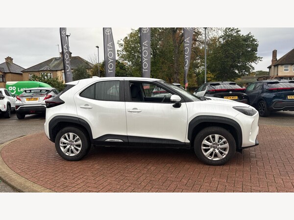 Used Toyota Yaris Cross 2024 for sale - 76059261: Photo 18
