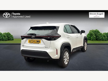 Used Toyota Yaris Cross 2024 for sale - 76059261: Photo 2