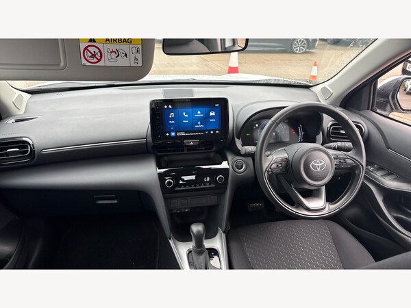 Used Toyota Yaris Cross 2024 for sale - 76059261: Photo 7