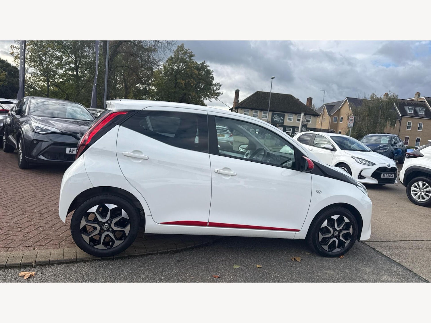 Used Toyota AYGO 2020 for sale - 76388230: Photo 18