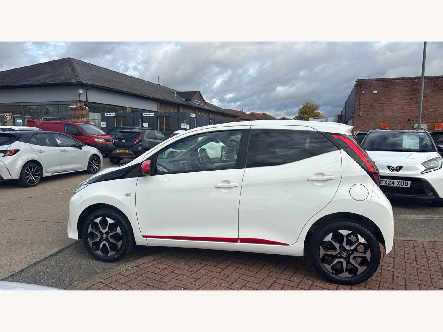 Used Toyota AYGO 2020 for sale - 76388230: Photo 19