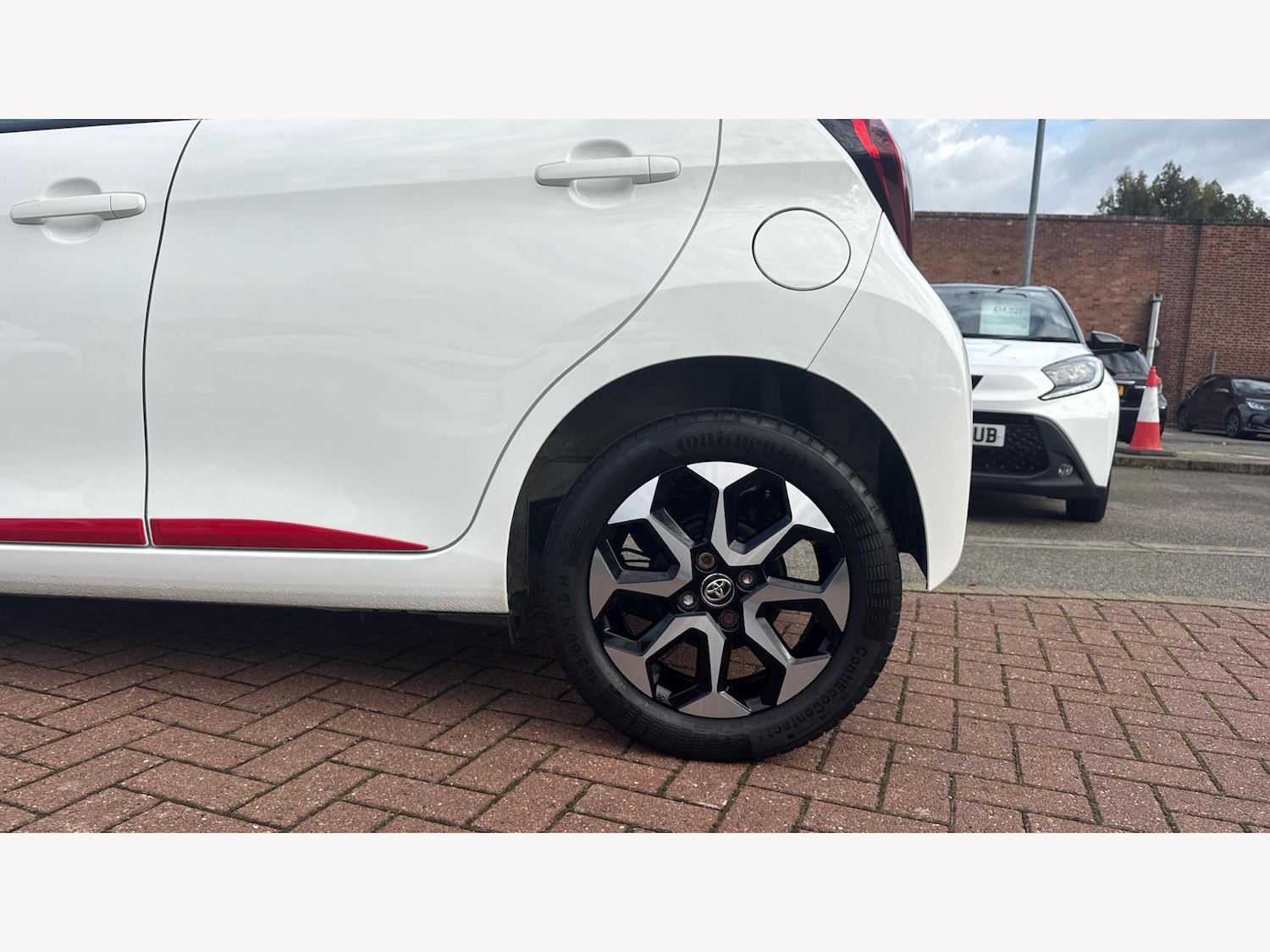 Used Toyota AYGO 2020 for sale - 76388230: Photo 20