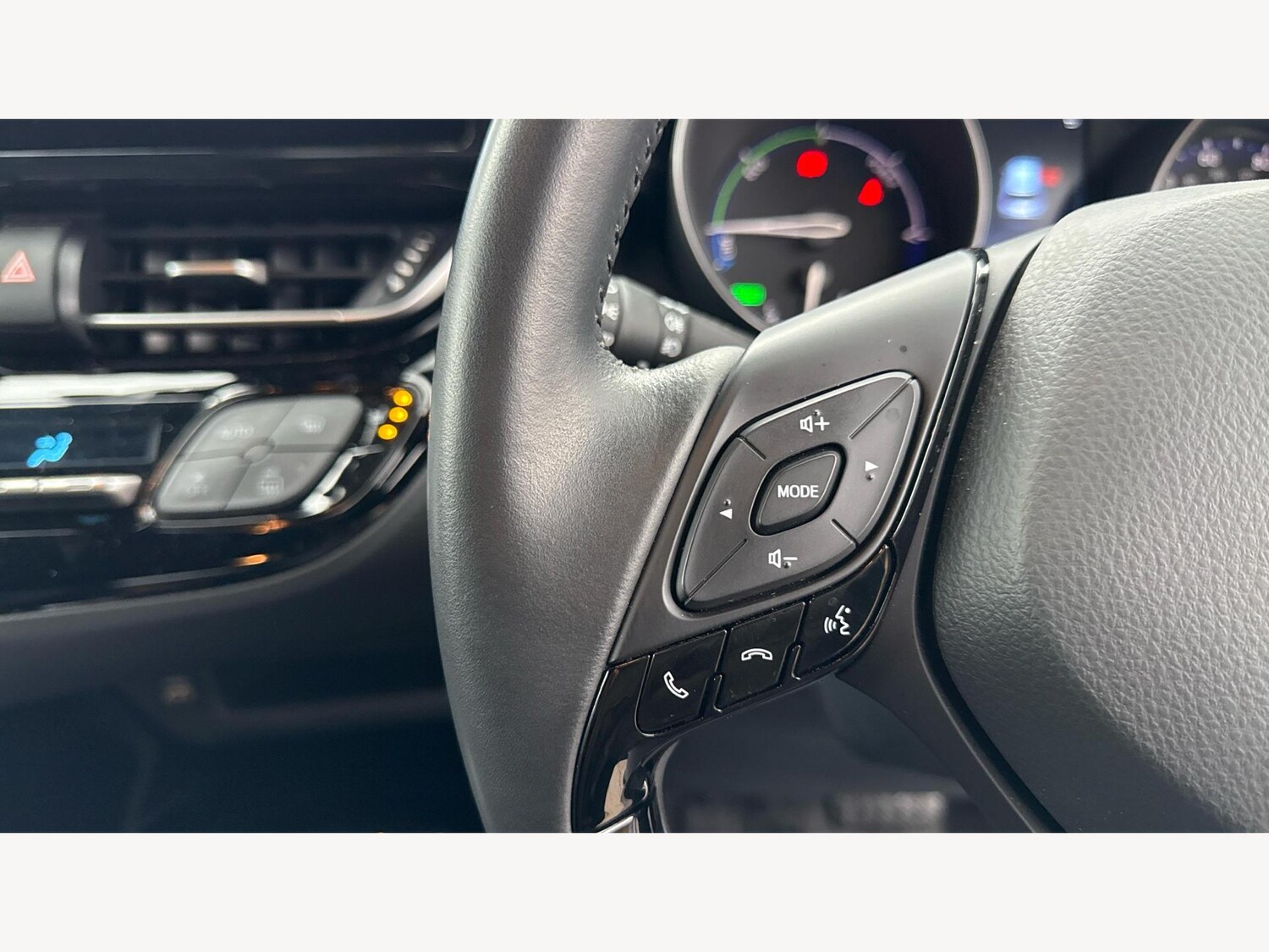 Used Toyota C-HR for sale - 77358333: Photo 31