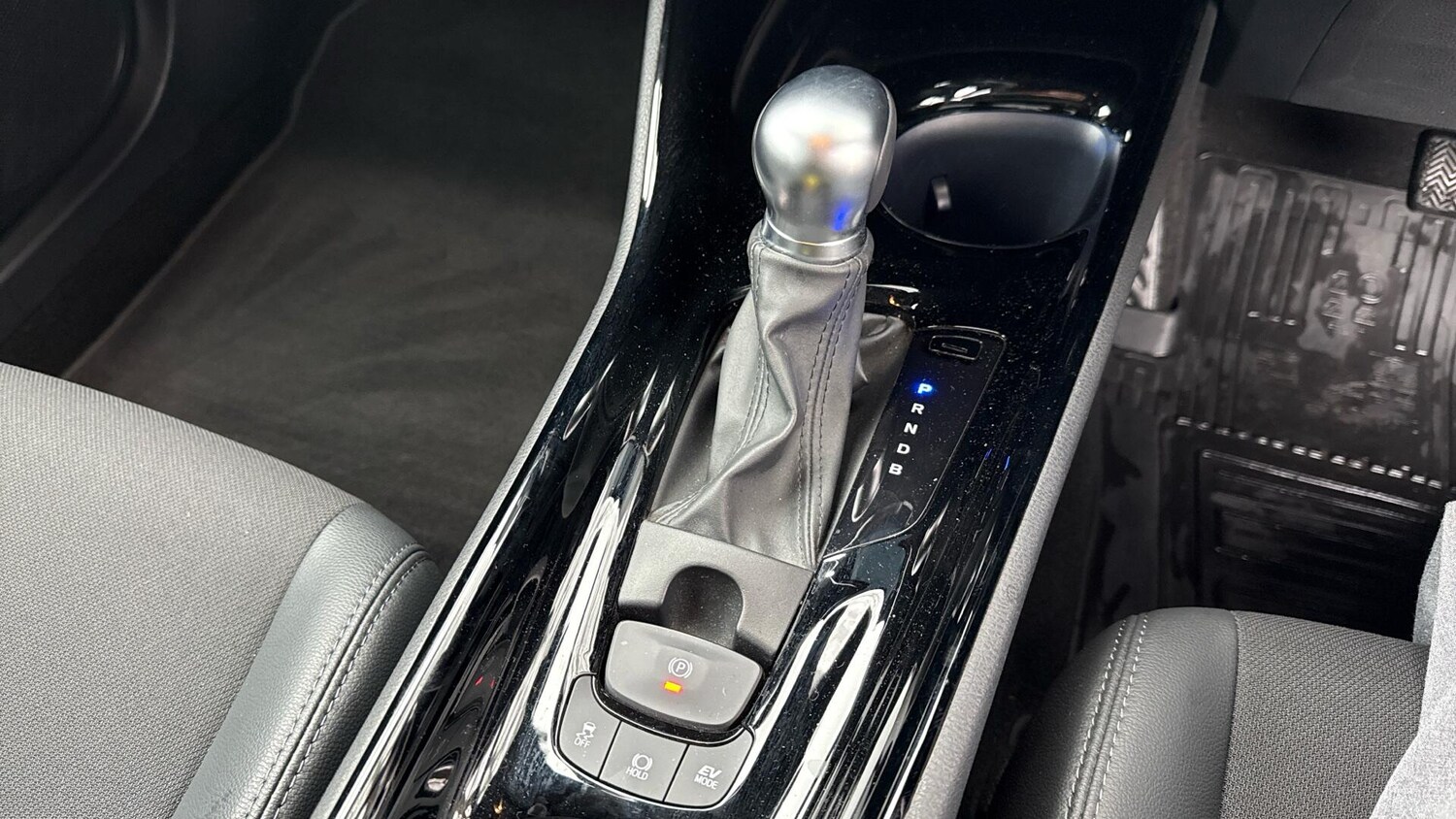 Used Toyota C-HR for sale - 77358333: Photo 37