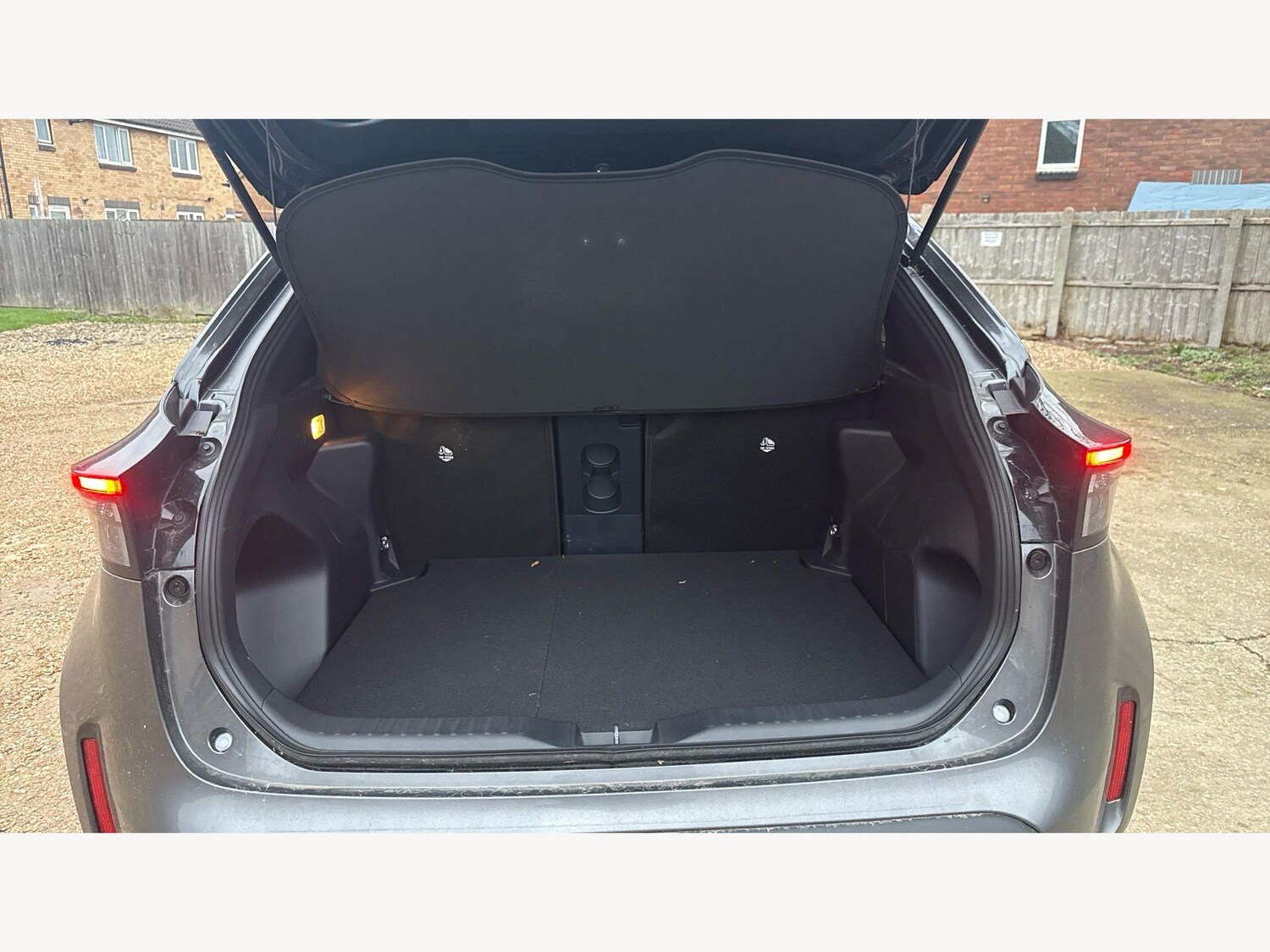 Used Toyota Yaris Cross 2025 for sale - 77637560: Photo 16