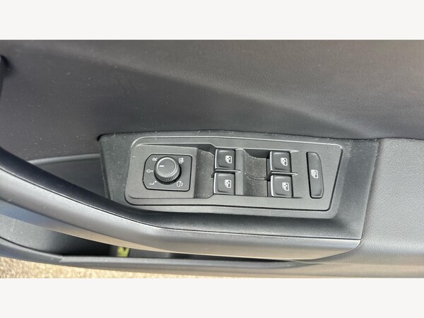Used Volkswagen T-Roc 2021 for sale - 75941683: Photo 24