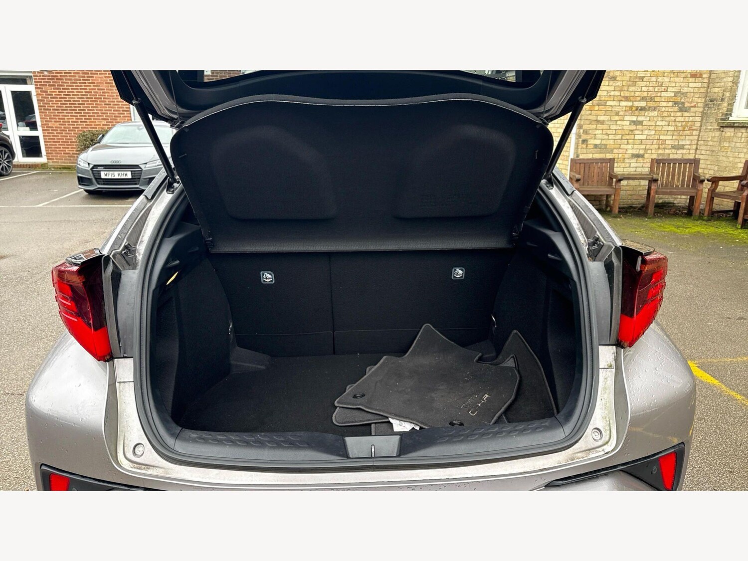 Used Toyota C-HR 2020 for sale - 77625001: Photo 16