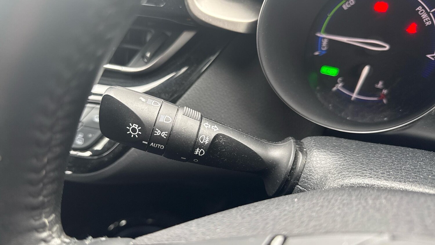 Used Toyota C-HR 2020 for sale - 77625001: Photo 33