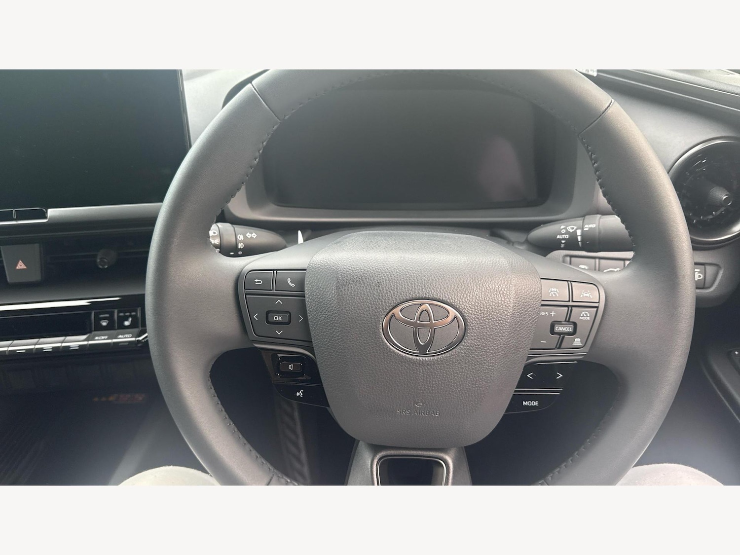 Used Toyota C-HR 2025 for sale - 76607412: Photo 10
