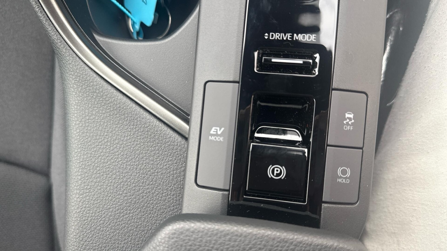 Used Toyota C-HR 2025 for sale - 76607412: Photo 40