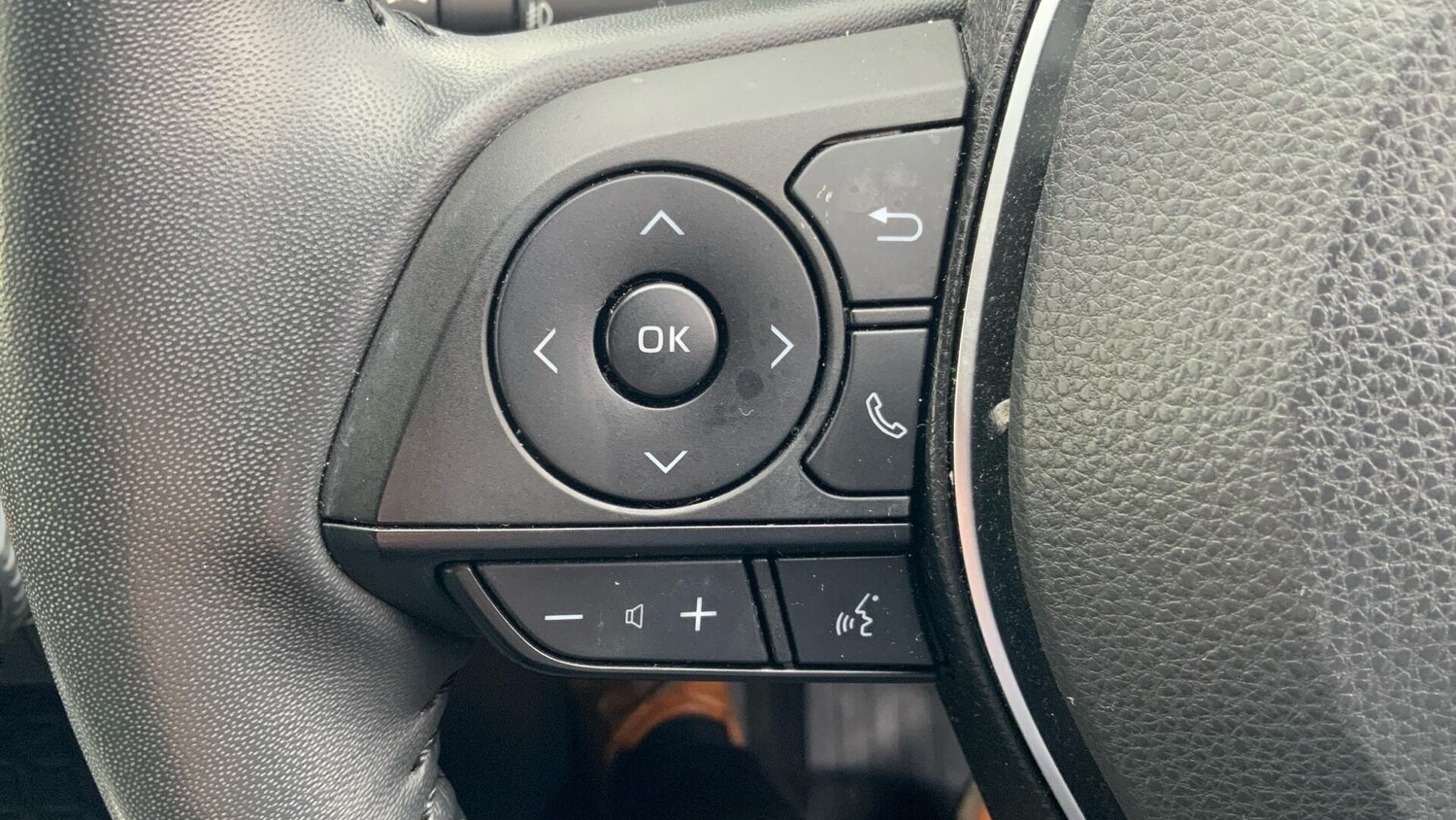 Used Toyota RAV4 2021 for sale - 76158589: Photo 35