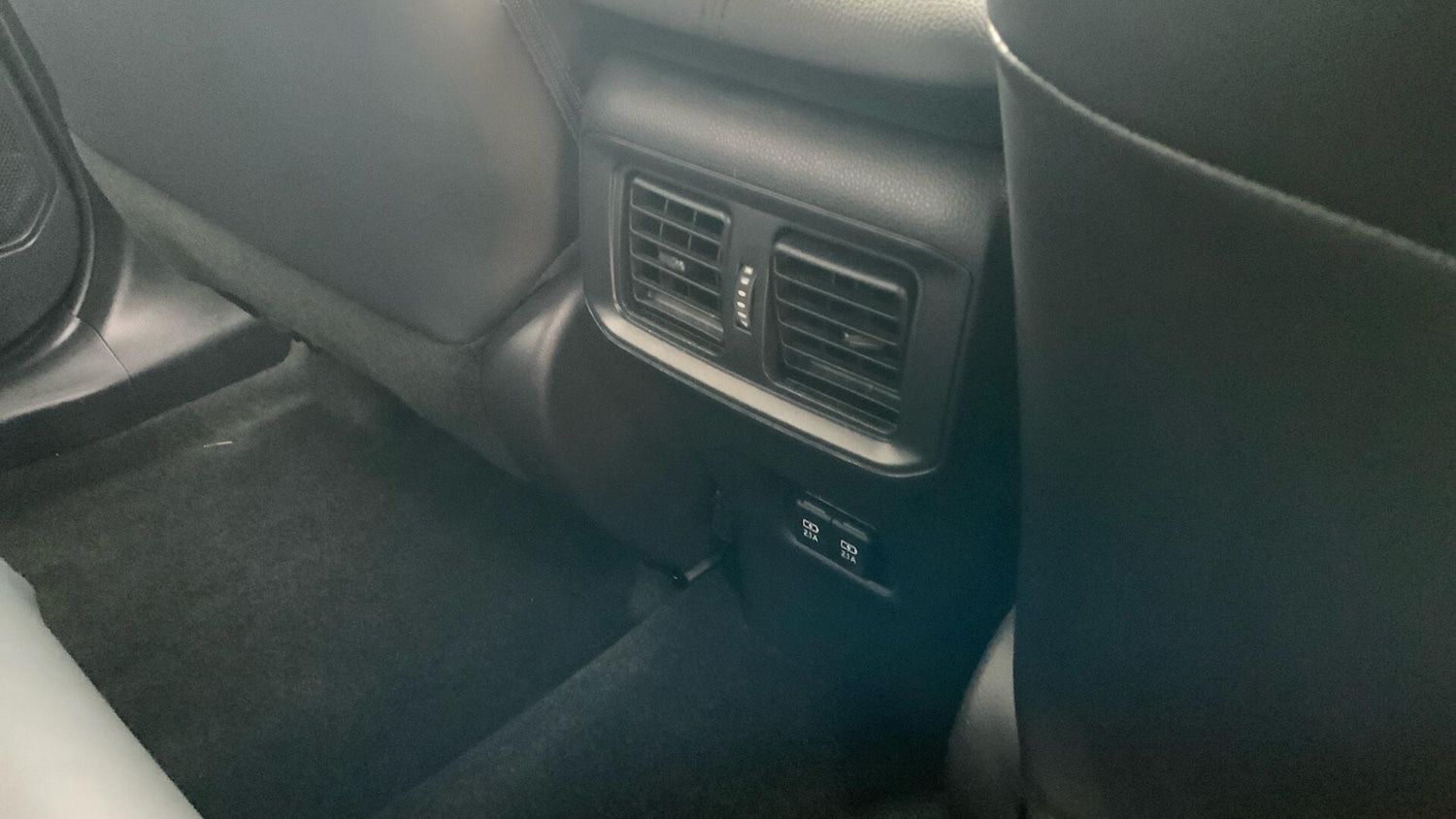 Used Toyota RAV4 2021 for sale - 76158589: Photo 40