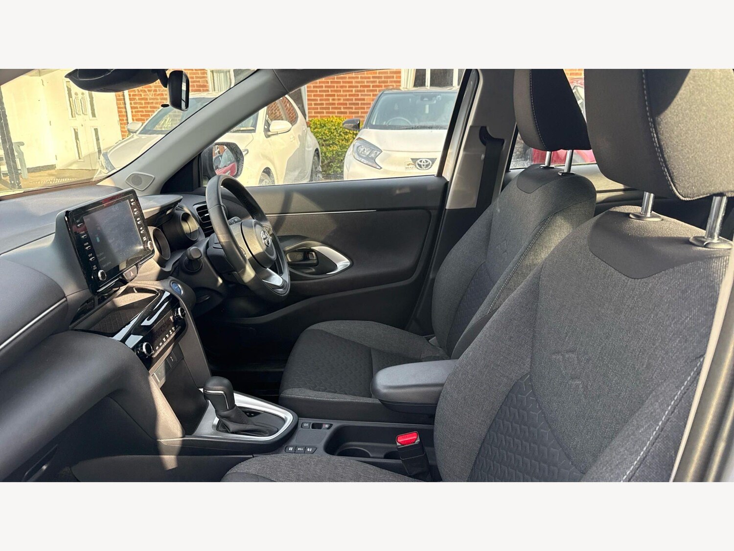 Used Toyota Yaris Cross for sale - 77925952: Photo 12