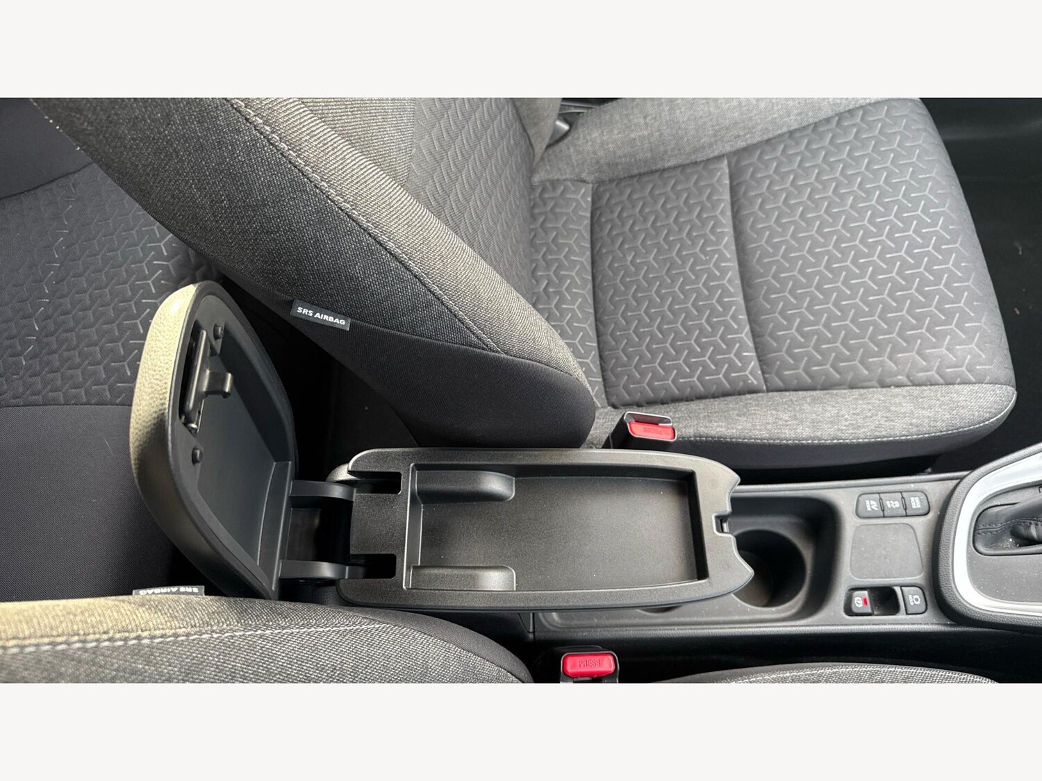 Used Toyota Yaris Cross for sale - 77925952: Photo 27