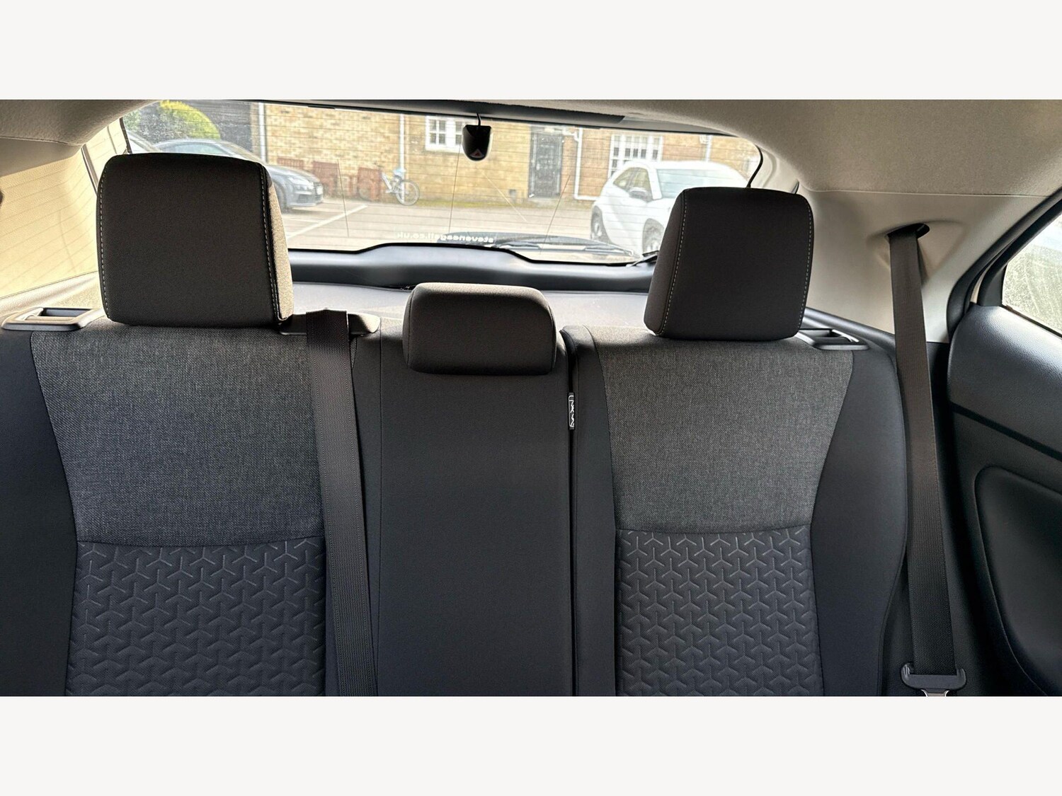 Used Toyota Yaris Cross for sale - 77925952: Photo 30