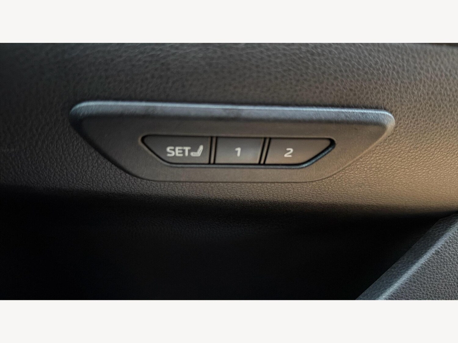 Used Toyota C-HR for sale - 77626025: Photo 26