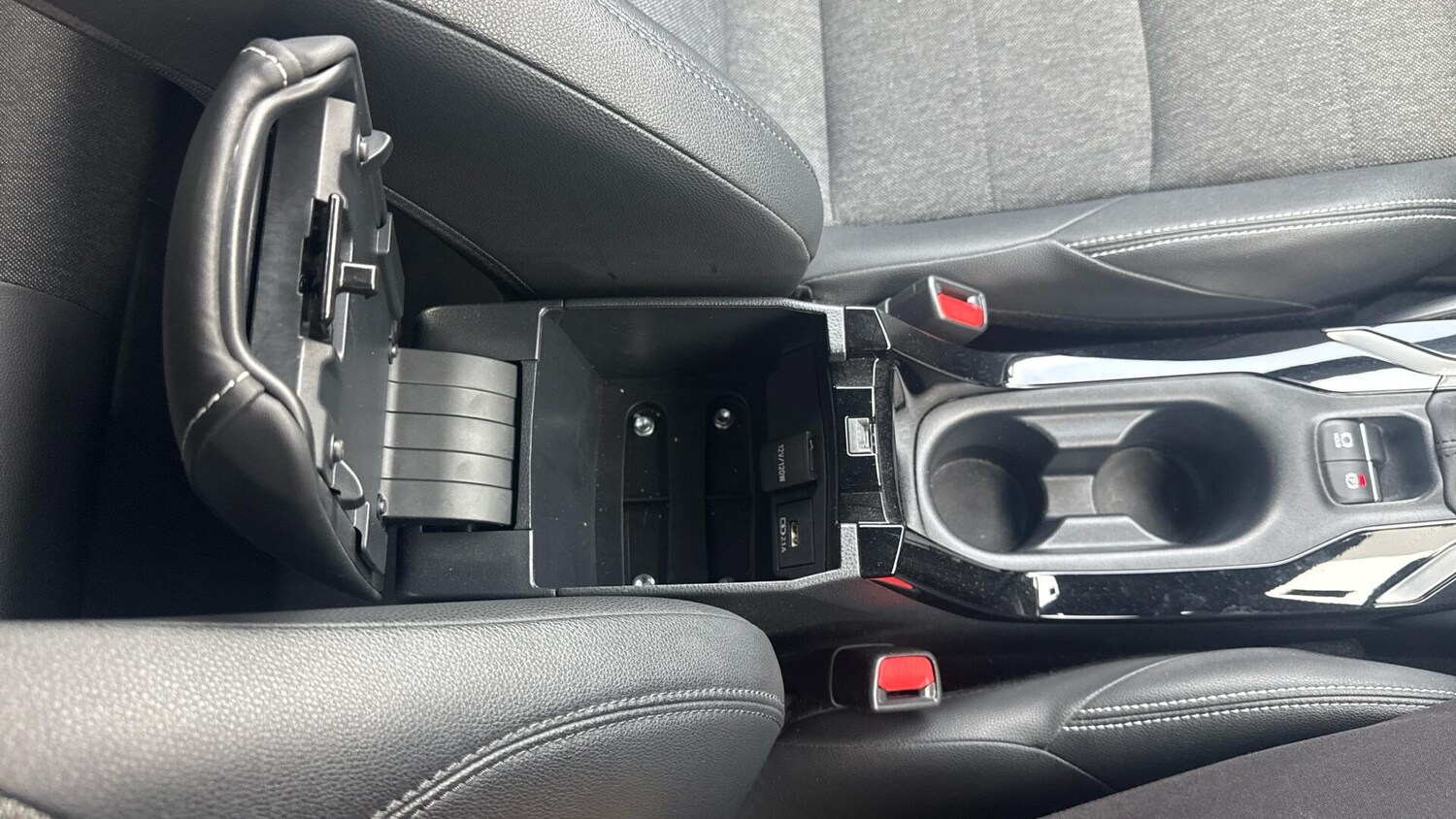 Used Toyota Corolla for sale - 77769104: Photo 32