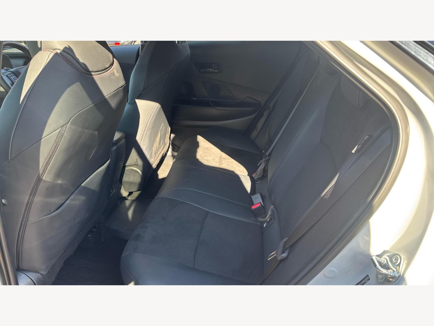 Used Toyota C-HR 2025 for sale - 76270401: Photo 14