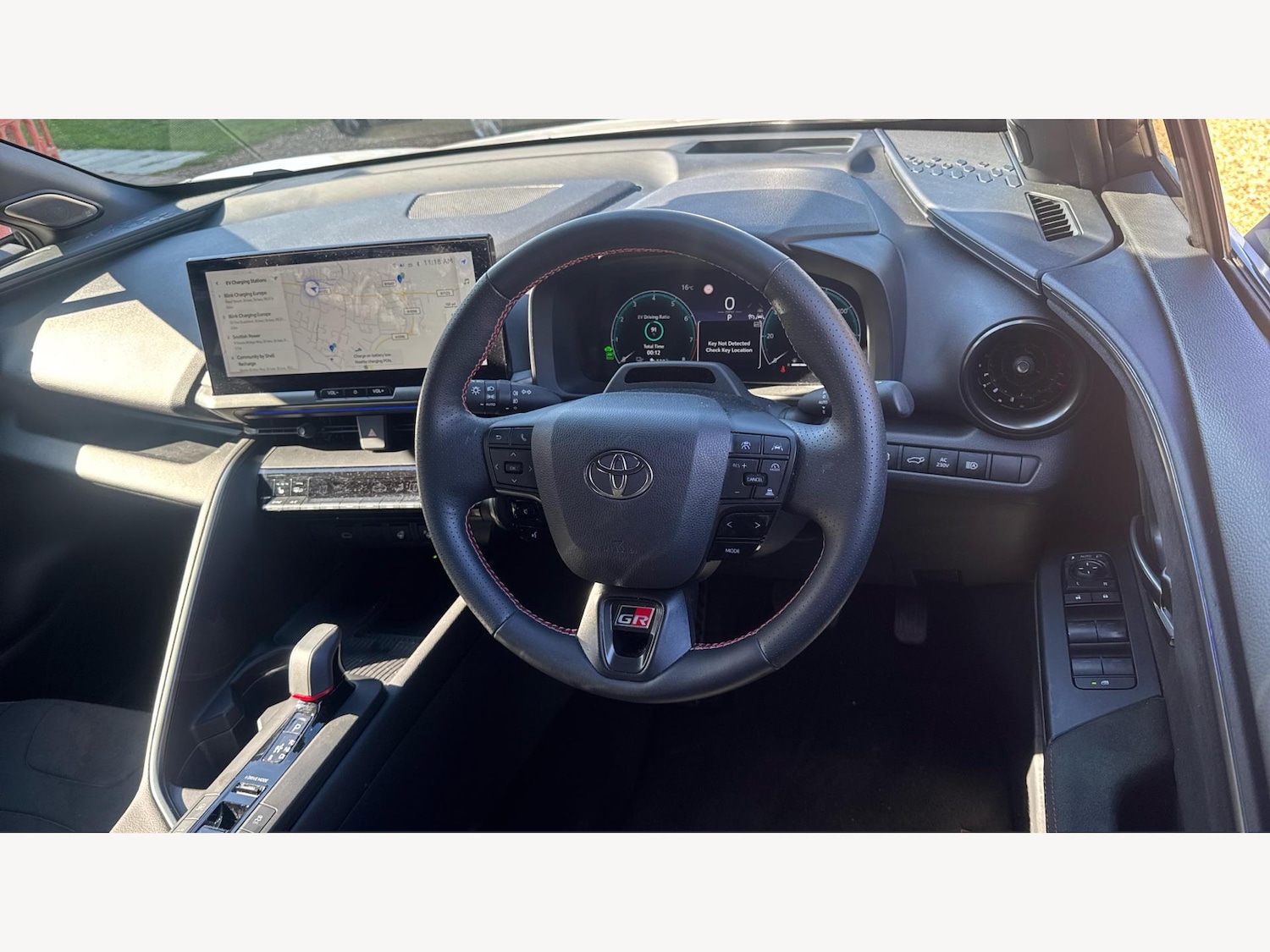 Used Toyota C-HR 2025 for sale - 76270401: Photo 8