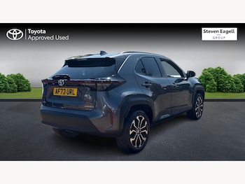 Used Toyota Yaris Cross 2023 for sale - 79336951: Photo