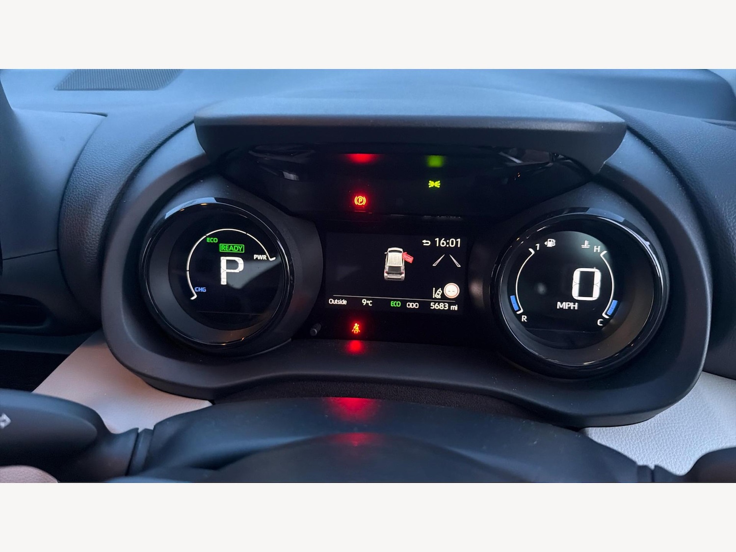 Used Toyota Yaris 2020 for sale - 77057638: Photo 11