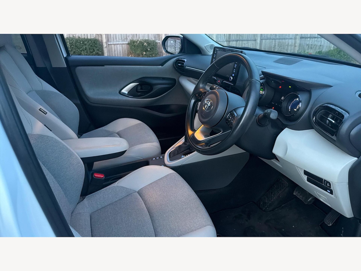 Used Toyota Yaris 2020 for sale - 77057638: Photo 13