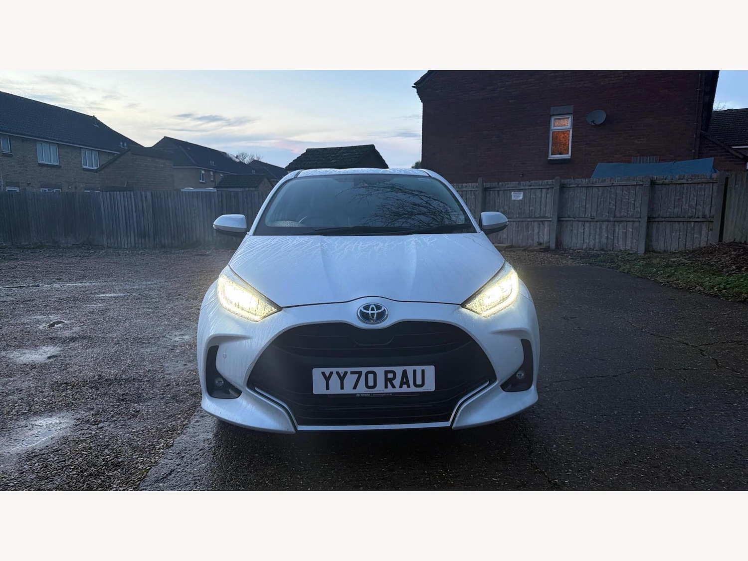 Used Toyota Yaris 2020 for sale - 77057638: Photo 17