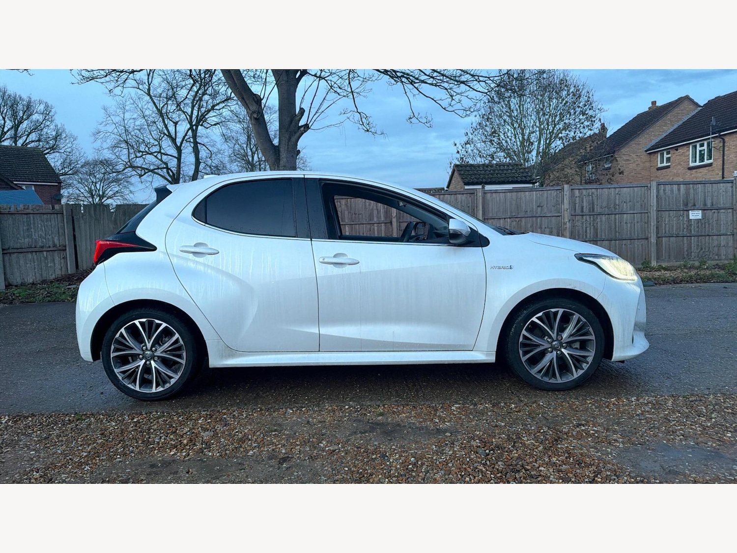 Used Toyota Yaris 2020 for sale - 77057638: Photo 18