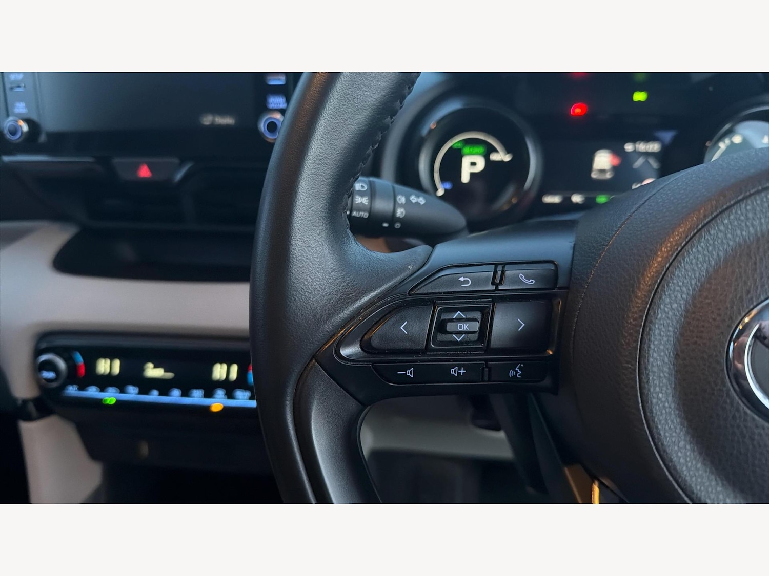 Used Toyota Yaris 2020 for sale - 77057638: Photo 25