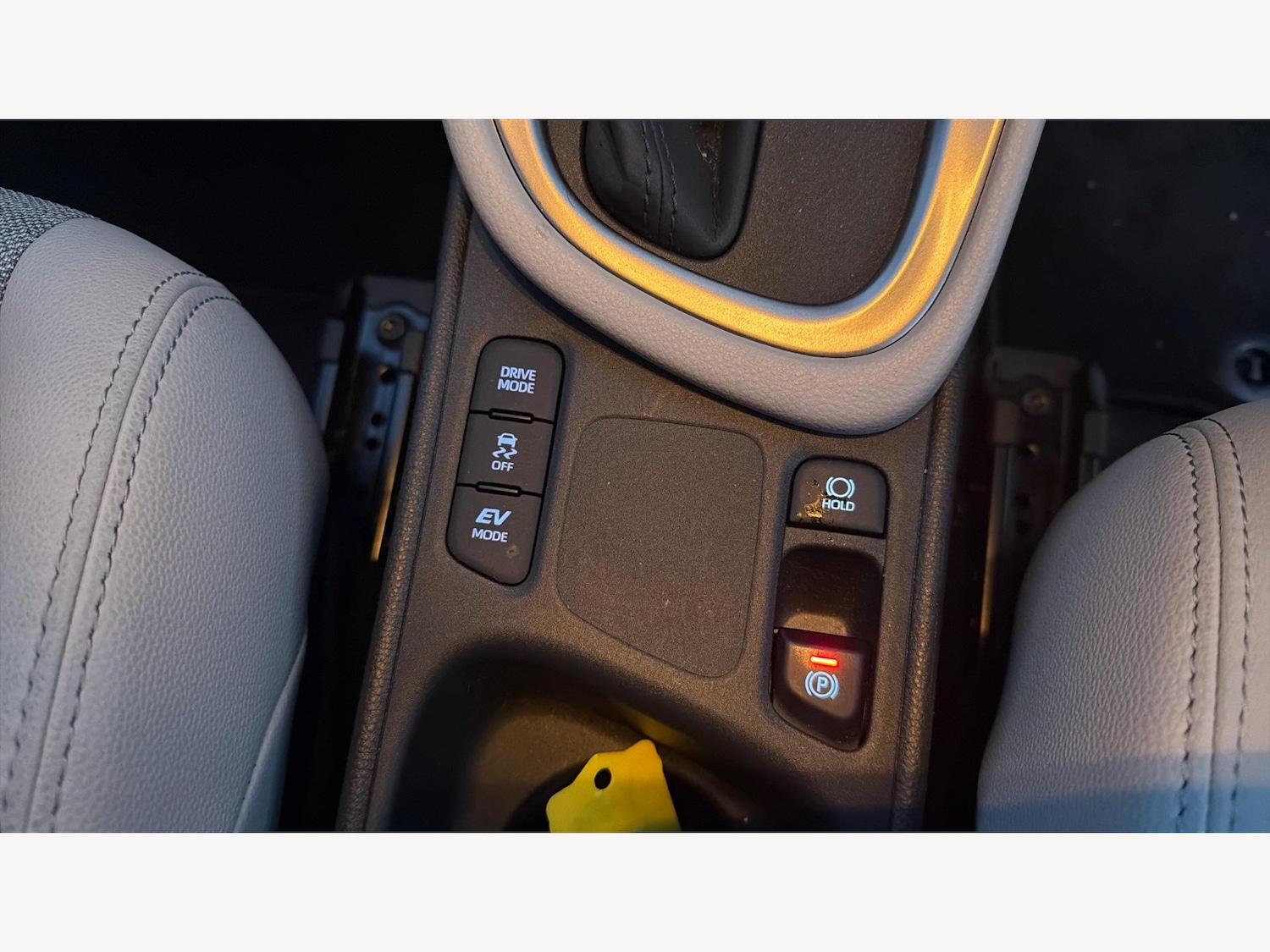 Used Toyota Yaris 2020 for sale - 77057638: Photo 28