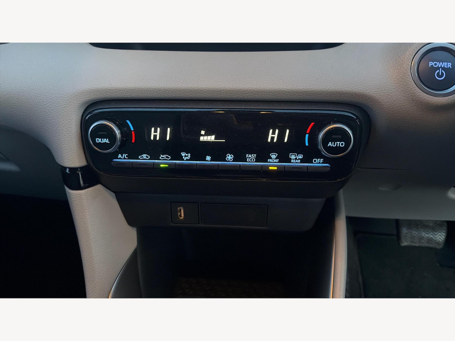 Used Toyota Yaris 2020 for sale - 77057638: Photo 29