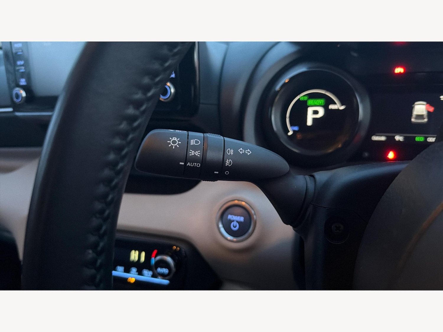 Used Toyota Yaris 2020 for sale - 77057638: Photo 31