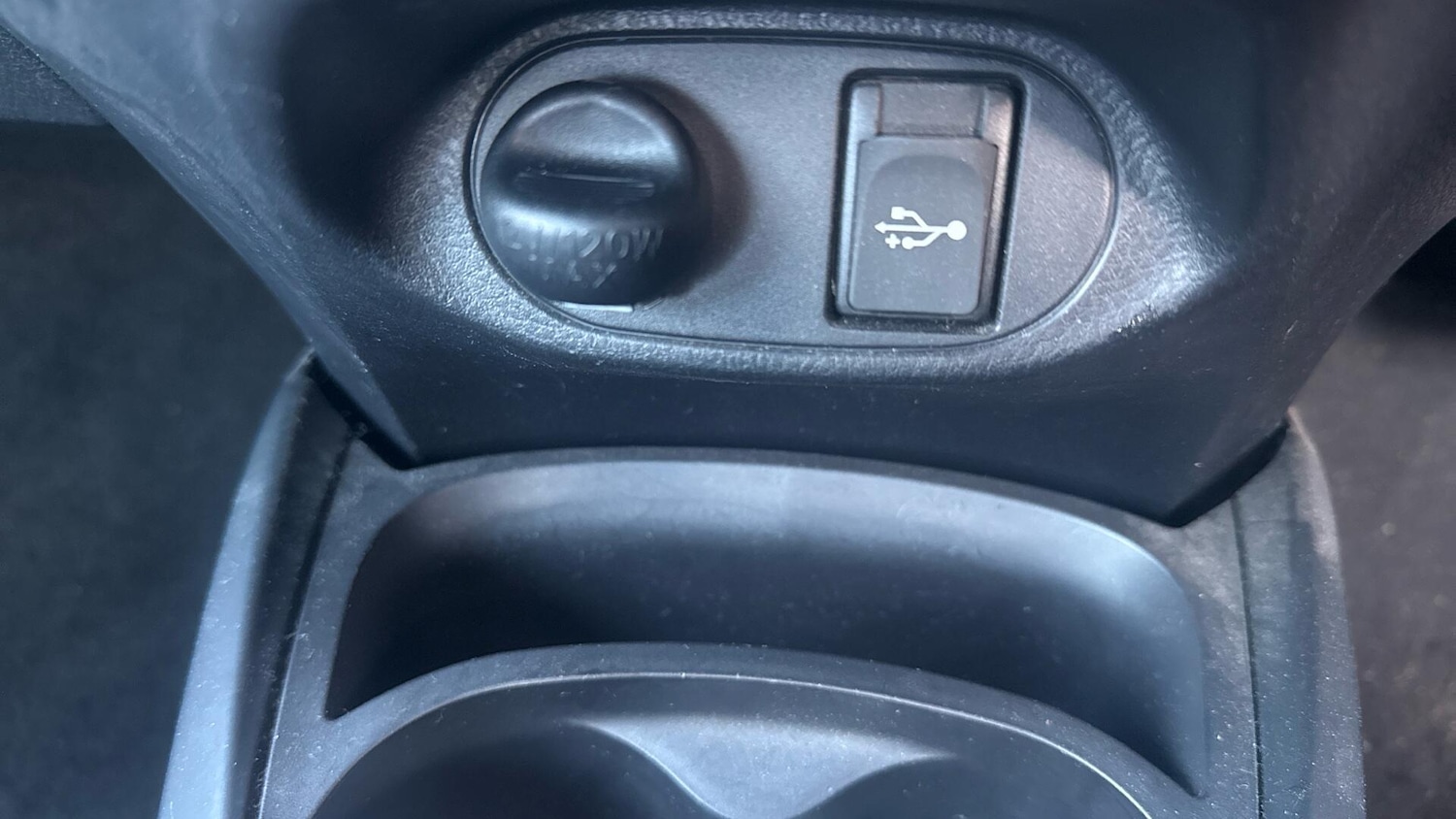 Used Toyota Yaris 2018 for sale - 76765866: Photo 37