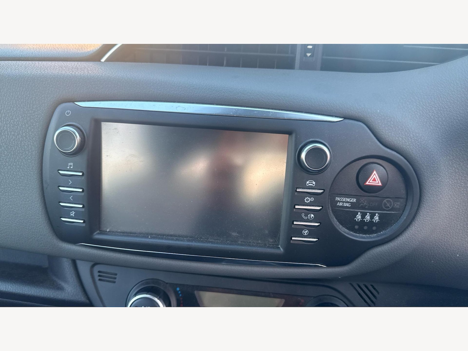 Used Toyota Yaris 2018 for sale - 76765866: Photo 9