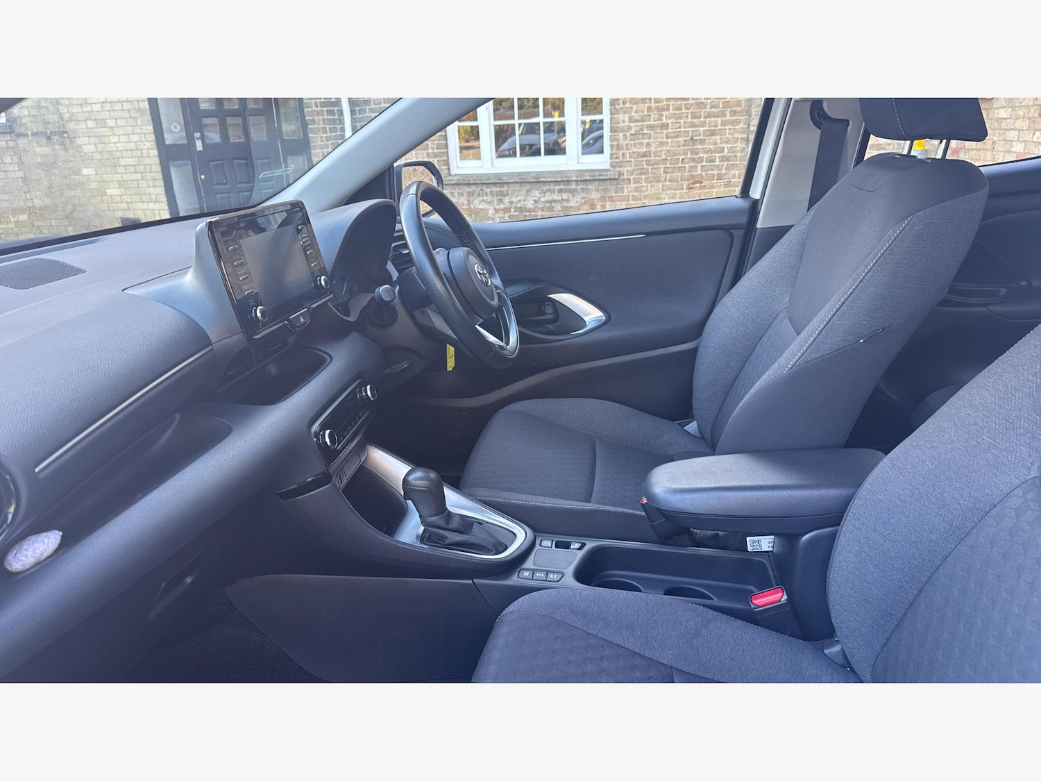 Used Toyota Yaris 2022 for sale - 76499494: Photo 12