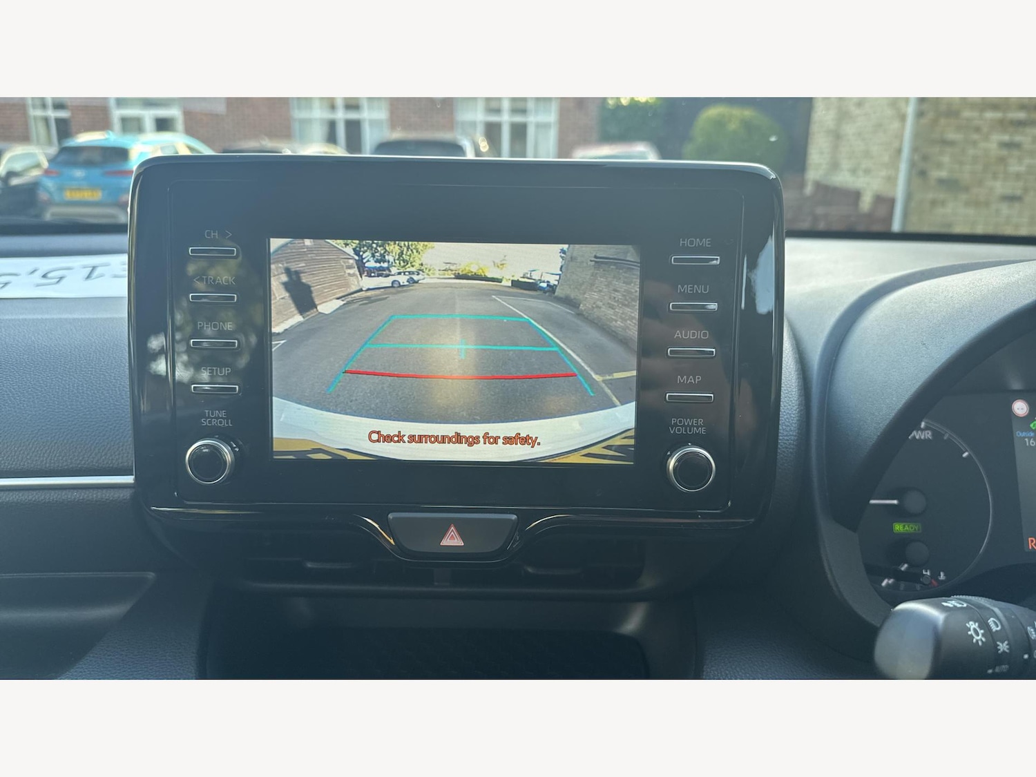 Used Toyota Yaris 2022 for sale - 76499494: Photo 23