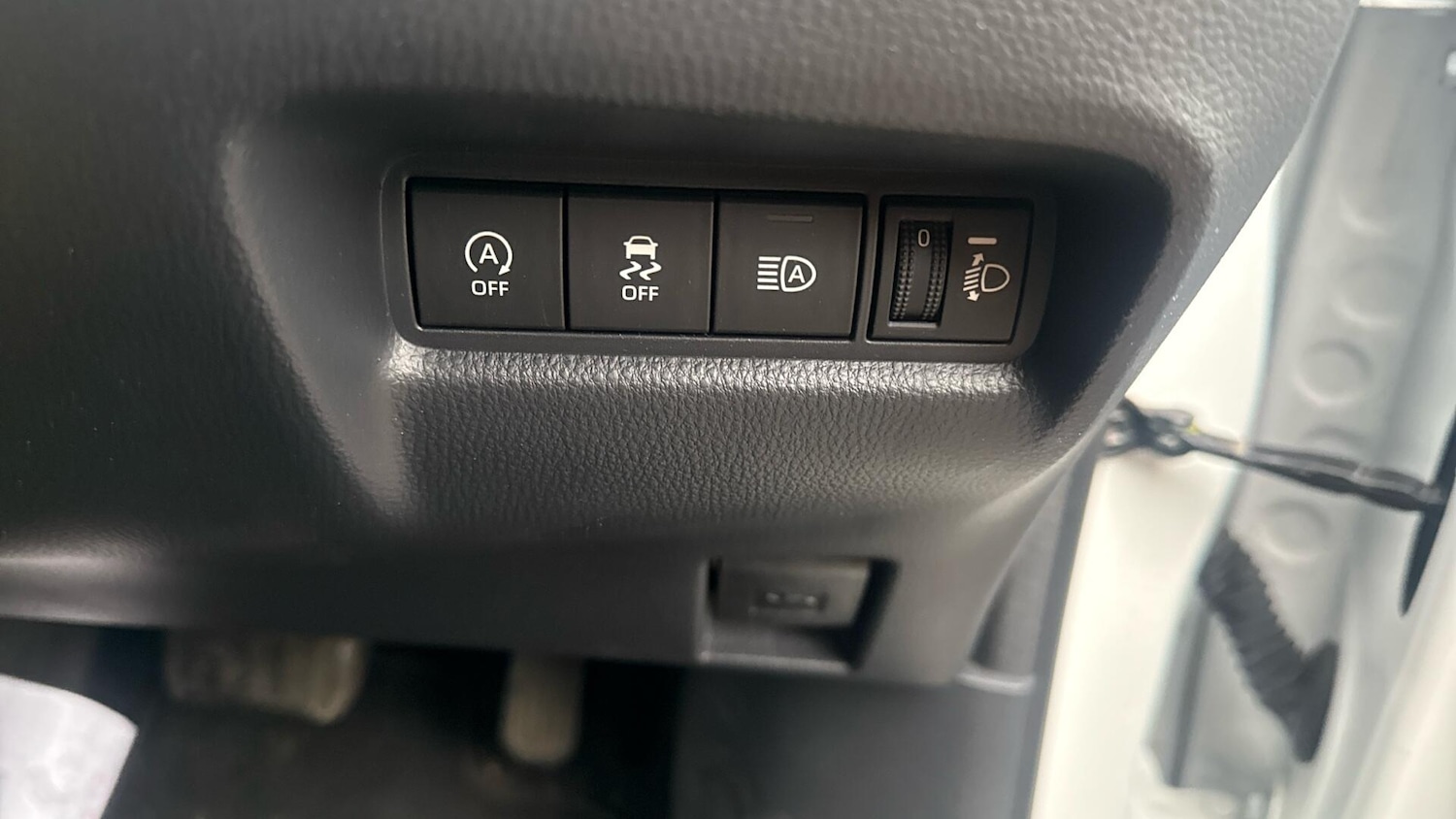 Used Toyota Aygo X for sale - 77925062: Photo 32